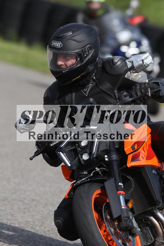 /Archiv-2025/10 23.04.2025 Cornu Master School ADR/gruen-vert/2